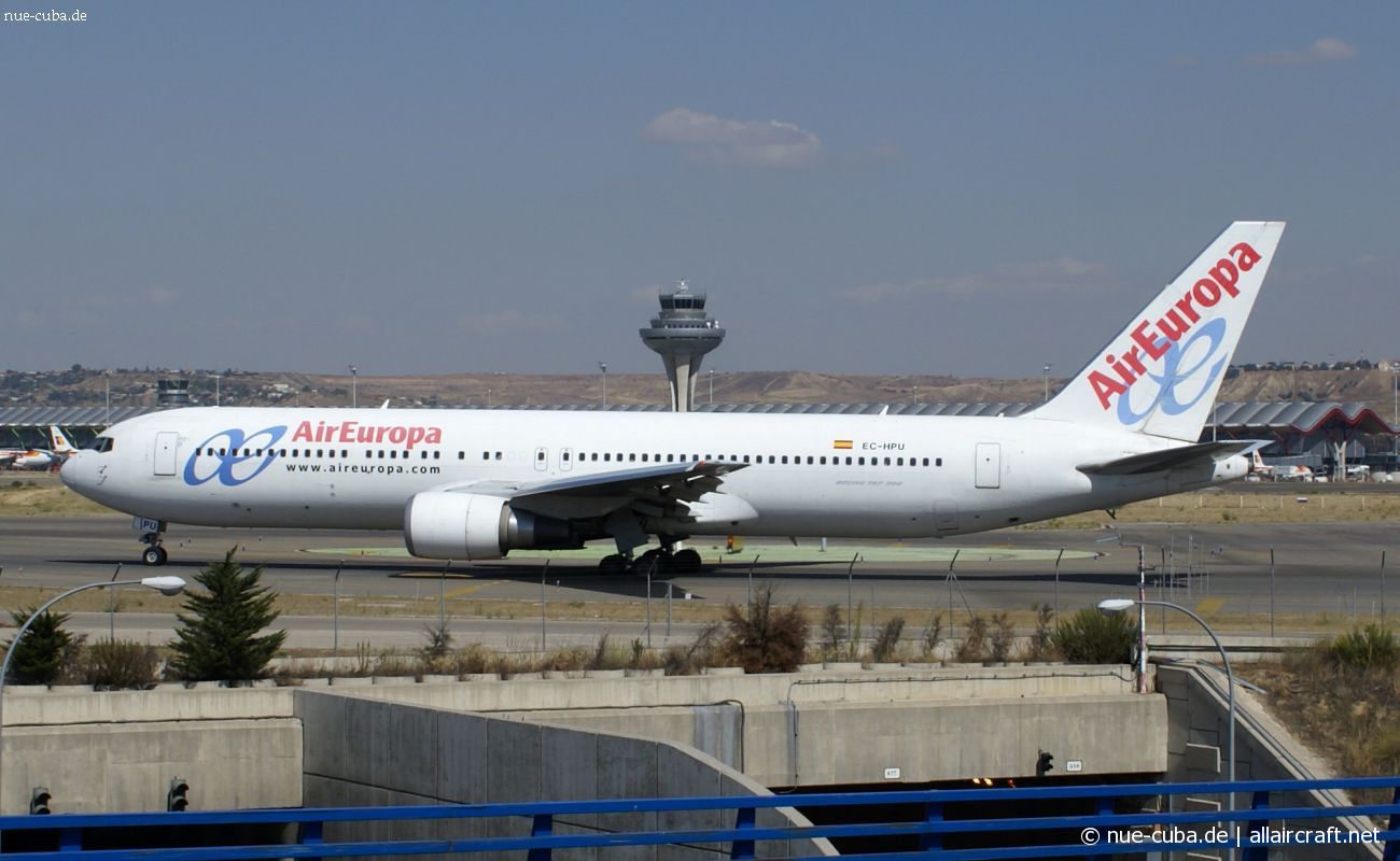 EC-HPU (cn 30048) Boeing 767-3Q8ER