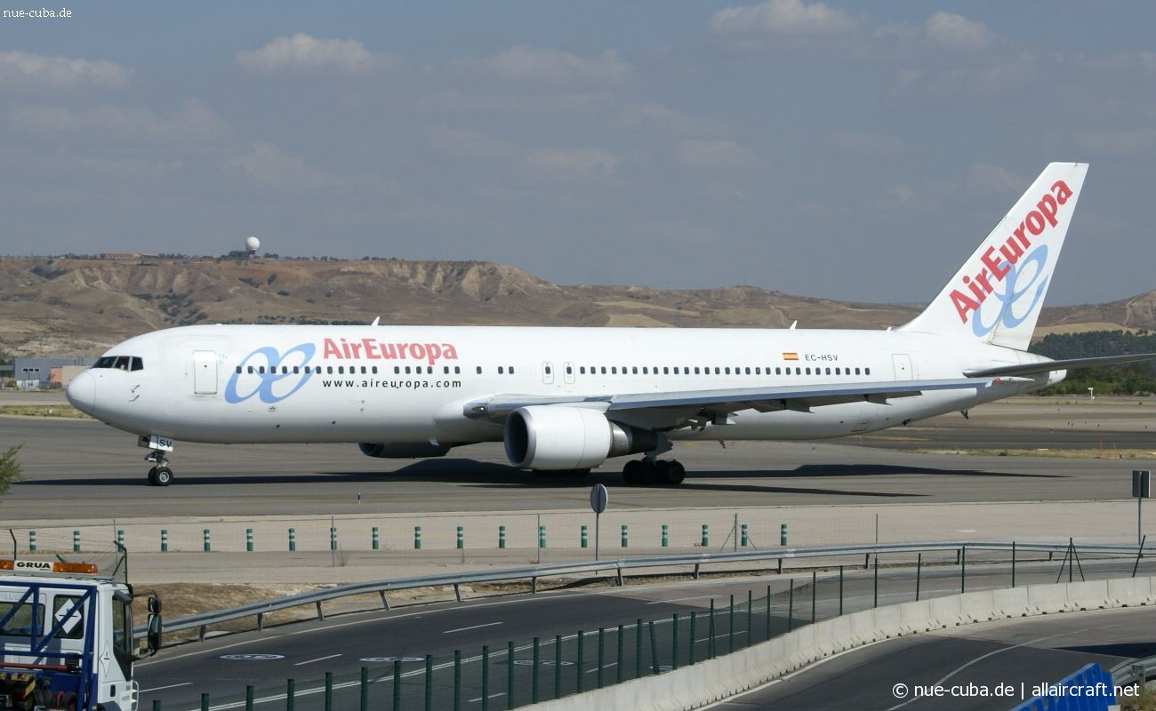 EC-HSV (29387) 2004 Boeing 767-3Q8ER