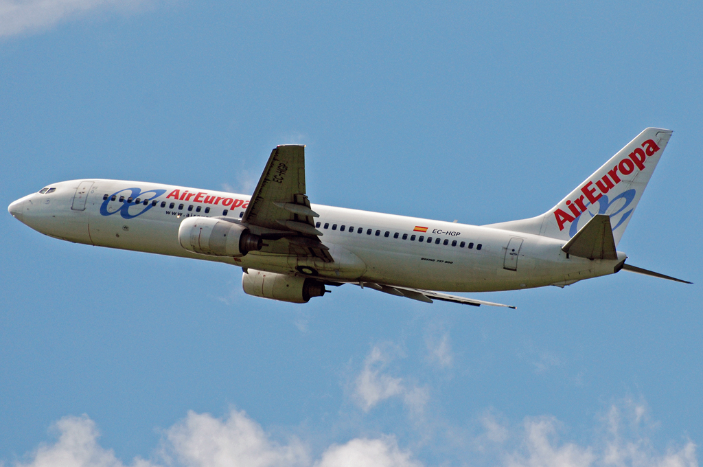 EC-HGP (cn 28385) Boeing 737-85P