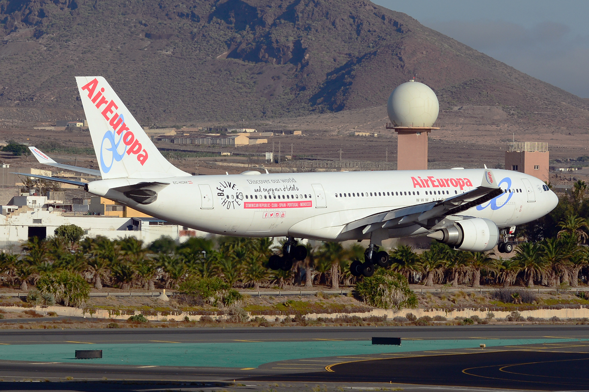 EC-KOM, (cn 931), Airbus A330-202