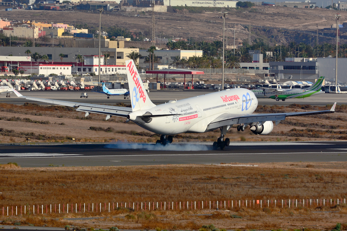 EC-KOM, (cn 931), Airbus A330-202