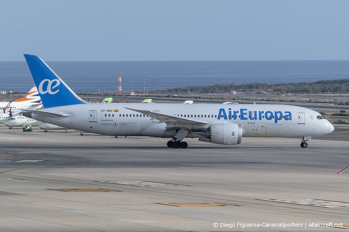 EC-MNS · Boeing 787-8 Dreamliner · (LPA / GCLP)