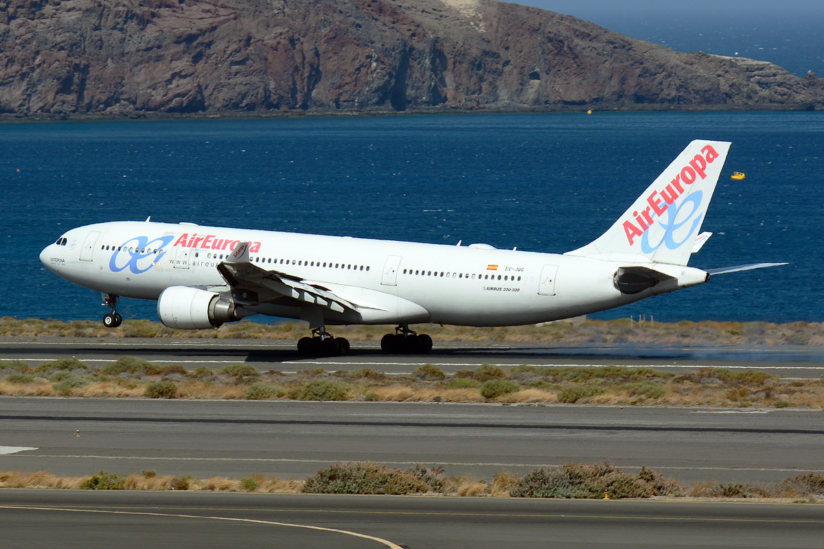EC-JQG, (cn 745), Airbus A330-202