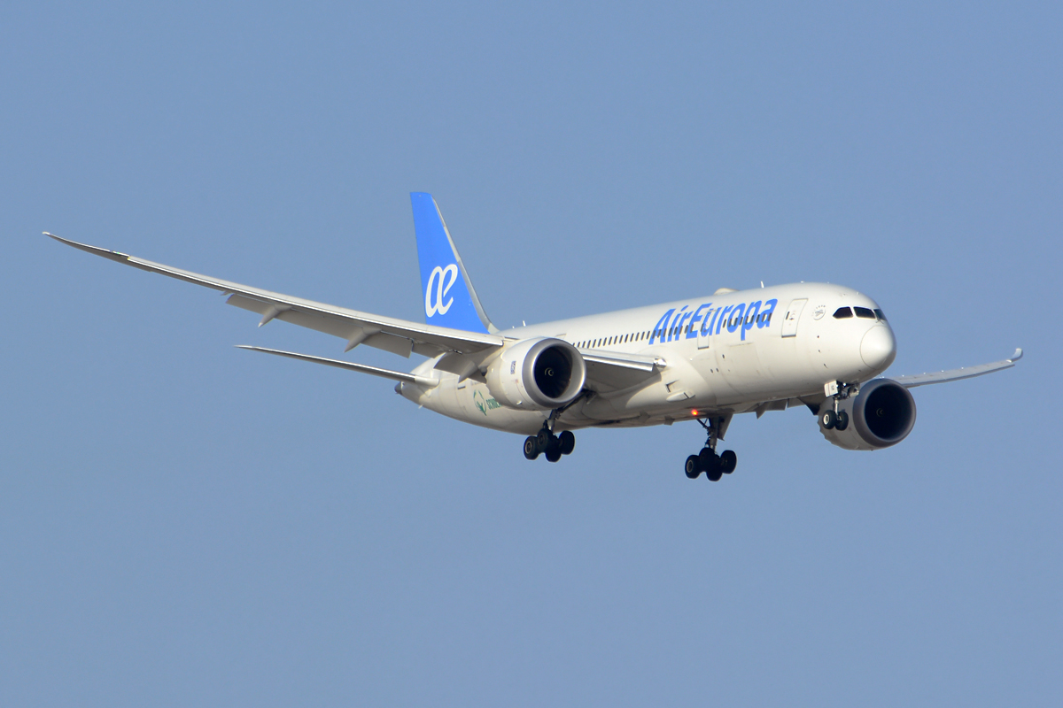 EC-MIG (cn 36412) Boeing 787-8
