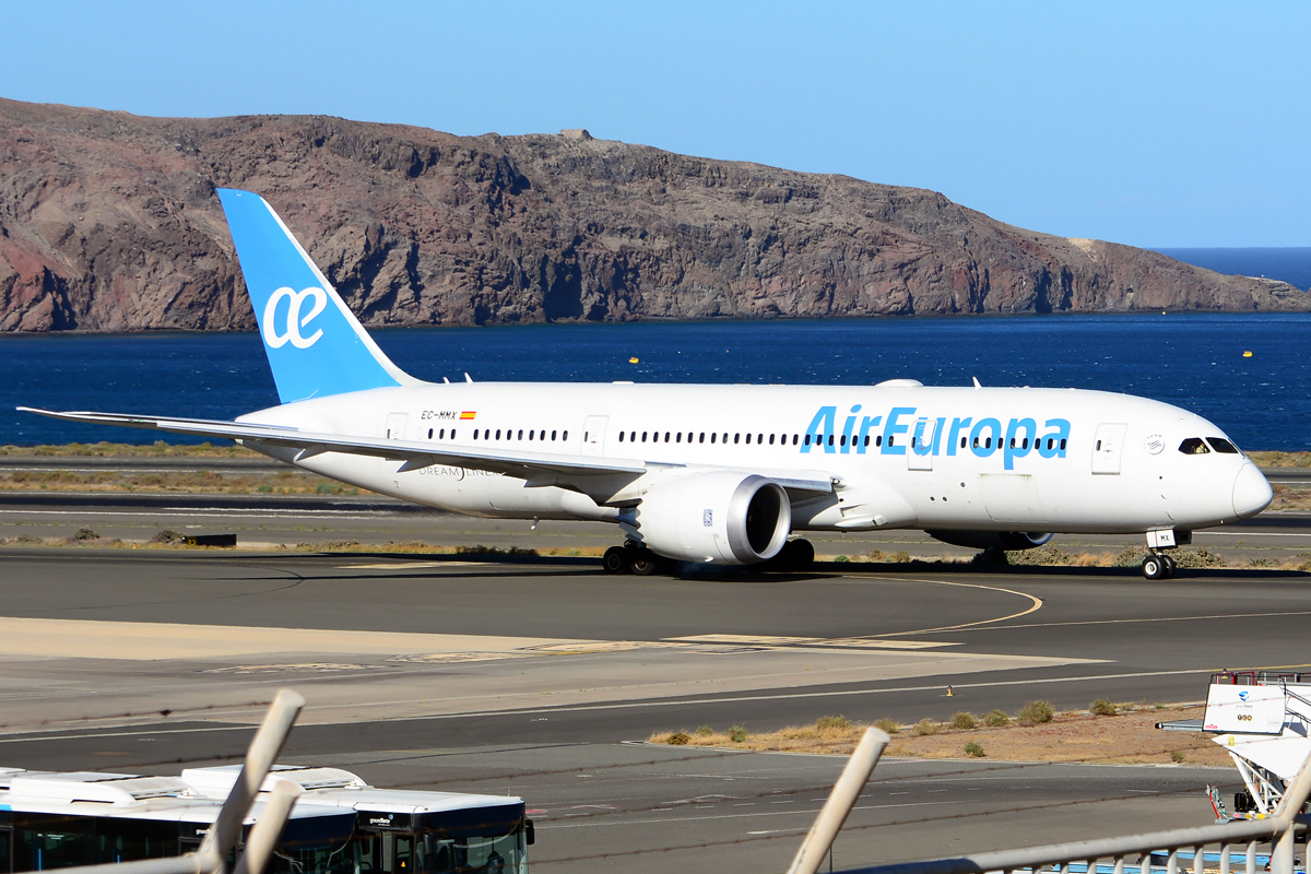 EC-MMX (cn 36415) Boeing 787-8