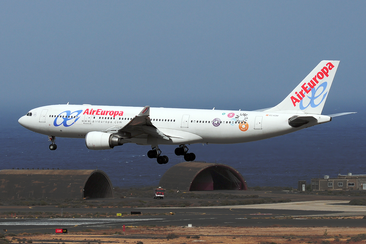 EC-KOM, (cn 931), Airbus A330-202