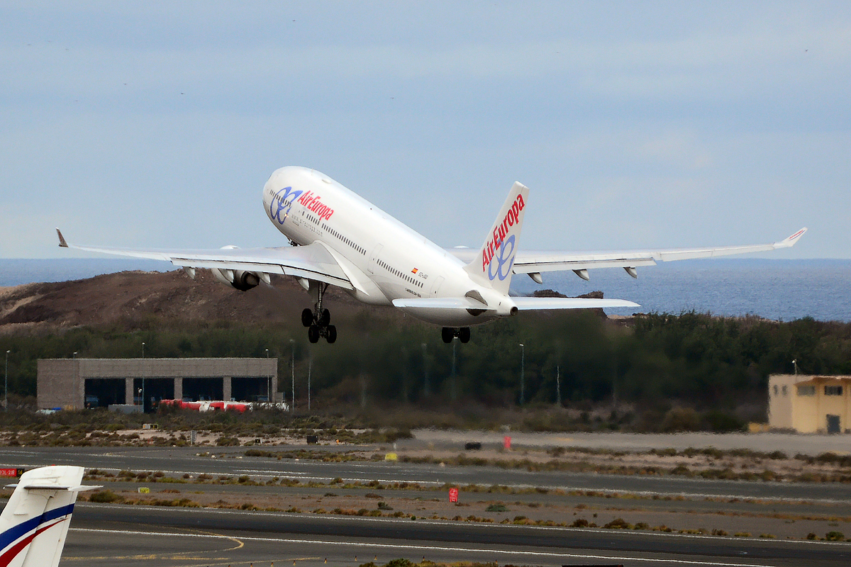 EC-JQQ · Airbus A330-203 · (LPA / GCLP)