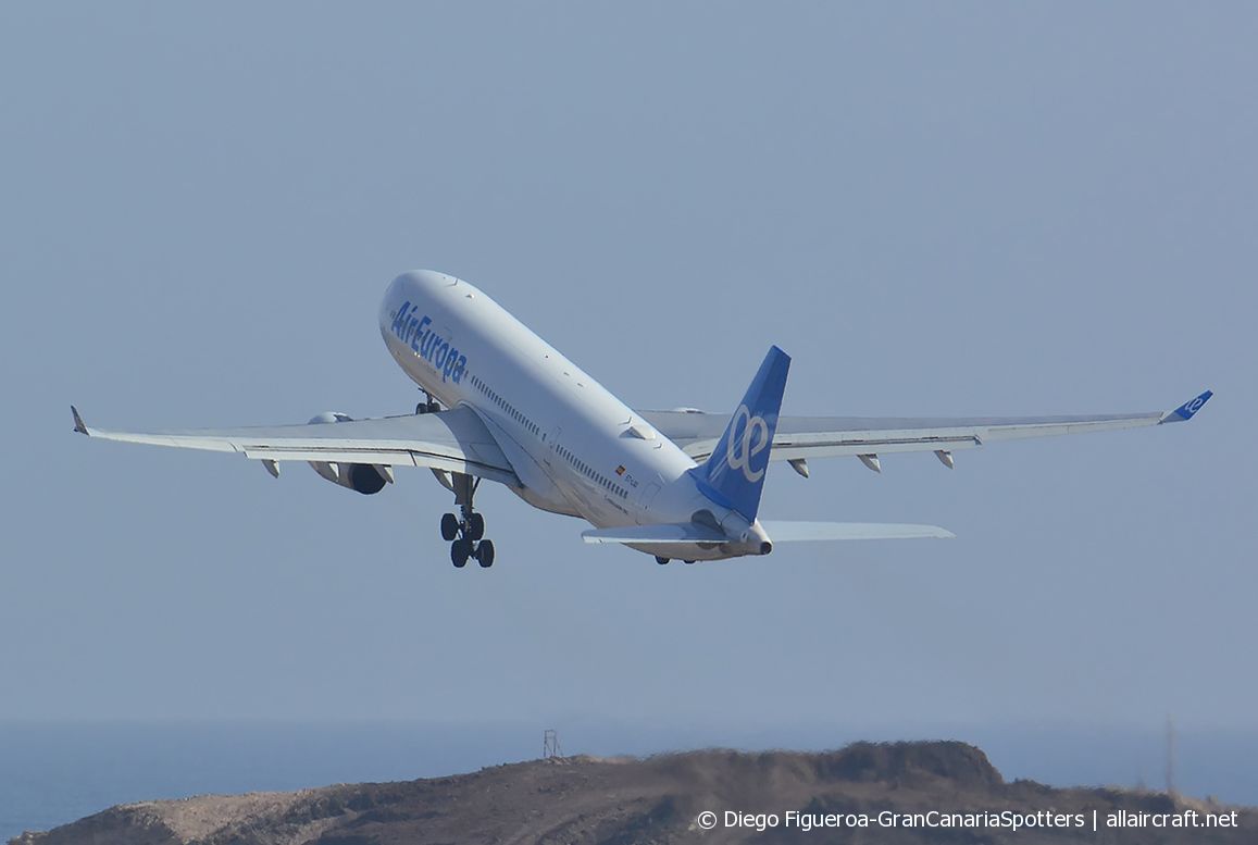 EC-LQO (cn 0505) Airbus A330-243