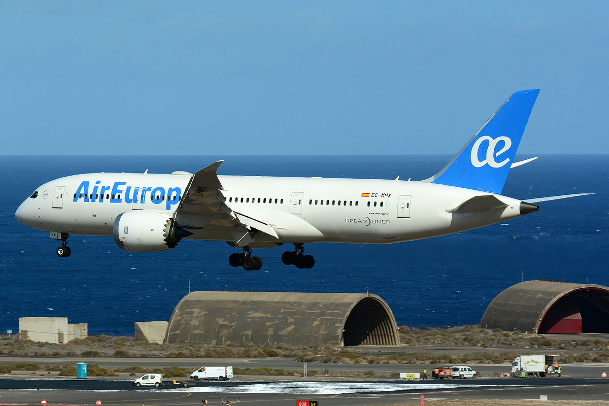 EC-MMX (cn 36415) Boeing 787-8