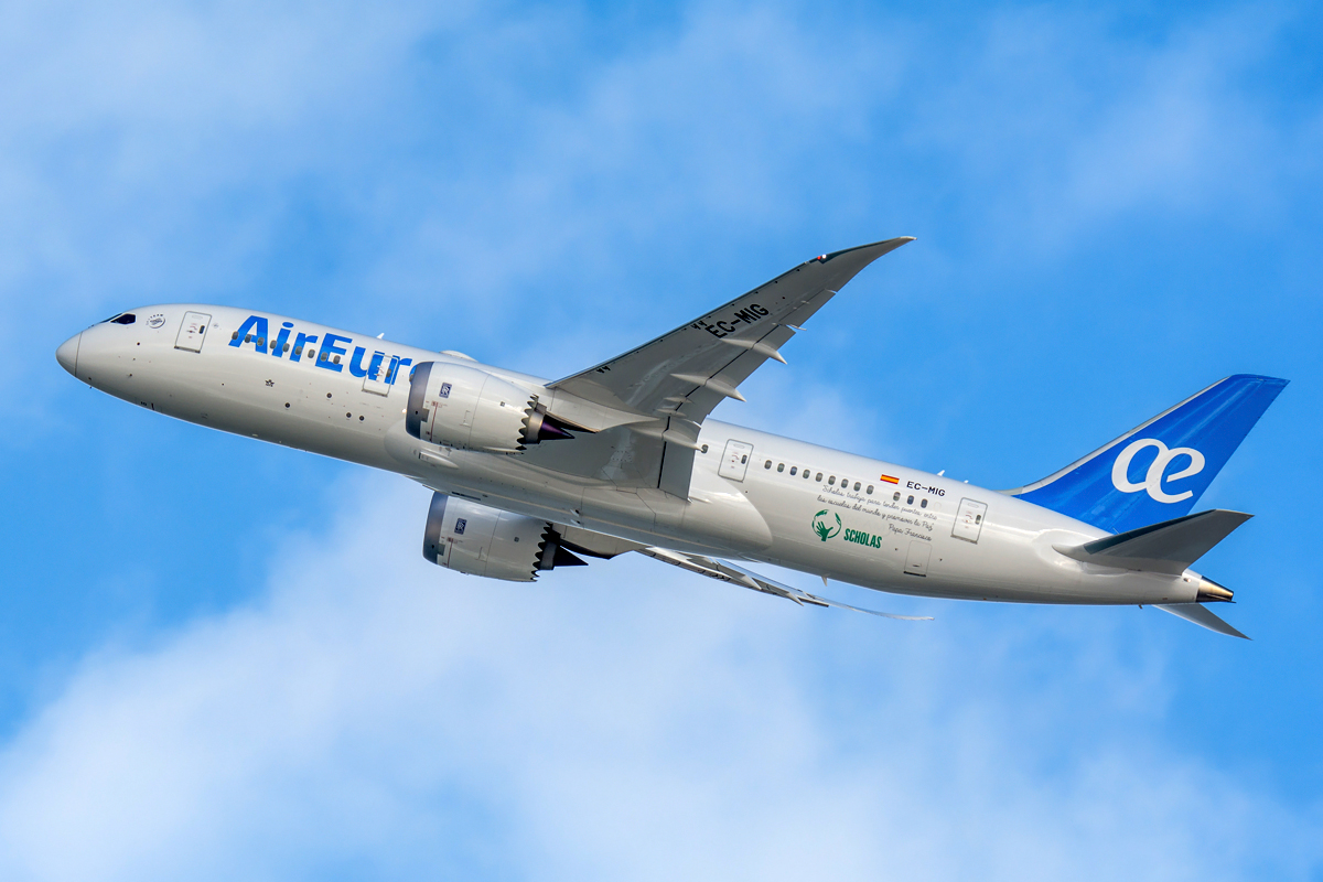 EC-MIG (cn 36412) Boeing 787-8