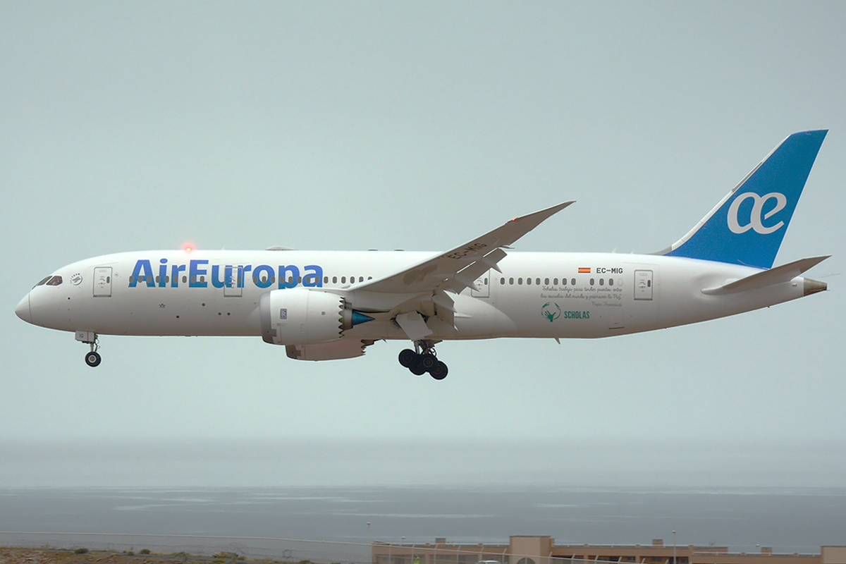 EC-MIG (cn 36412) Boeing 787-8