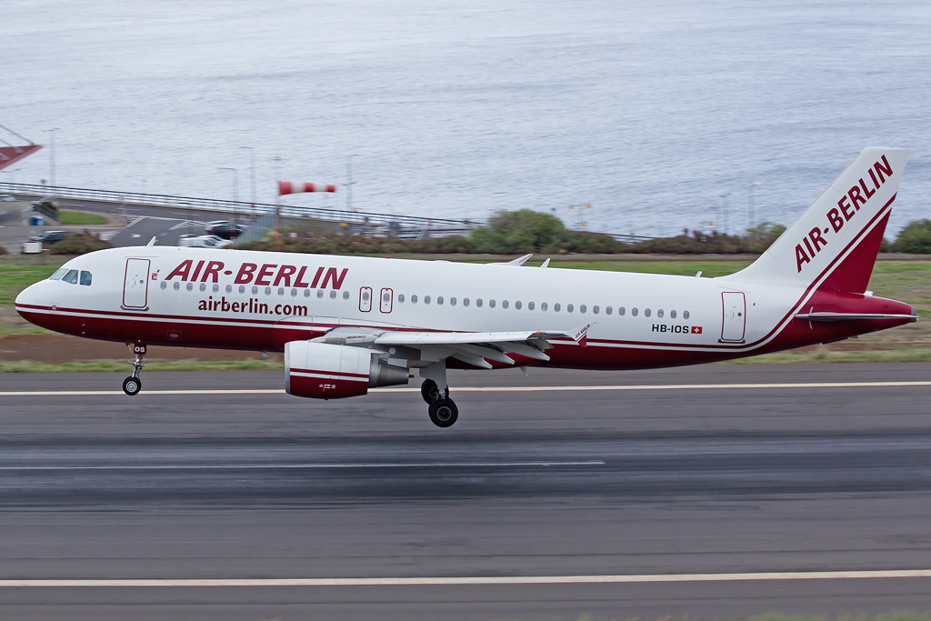 HB-IOS (2968) 2006 Airbus A320-214