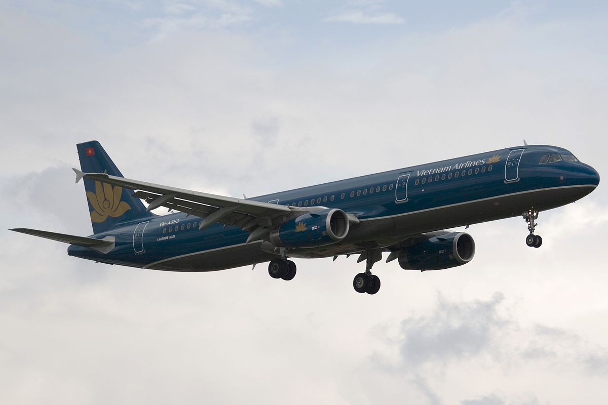 VN-A353, (cn 3022), Airbus A321-231