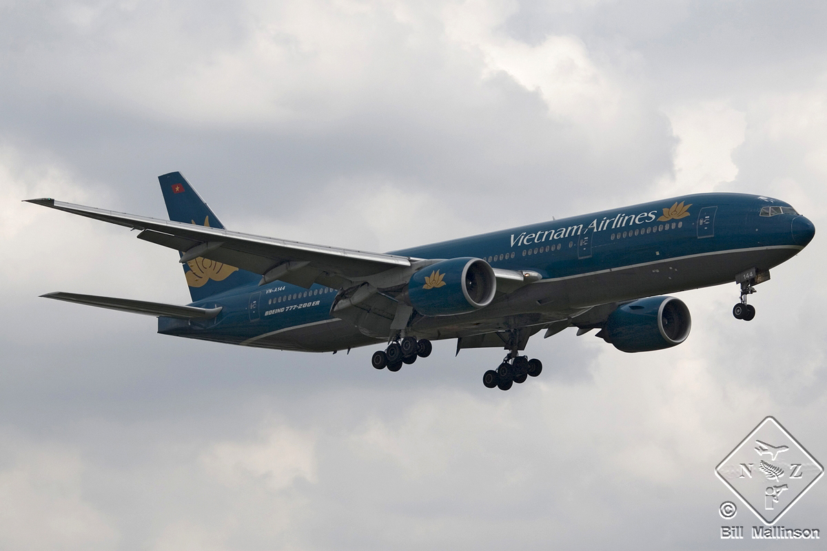 VN-A144, (cn 33503/453), Boeing 777-26K/ER