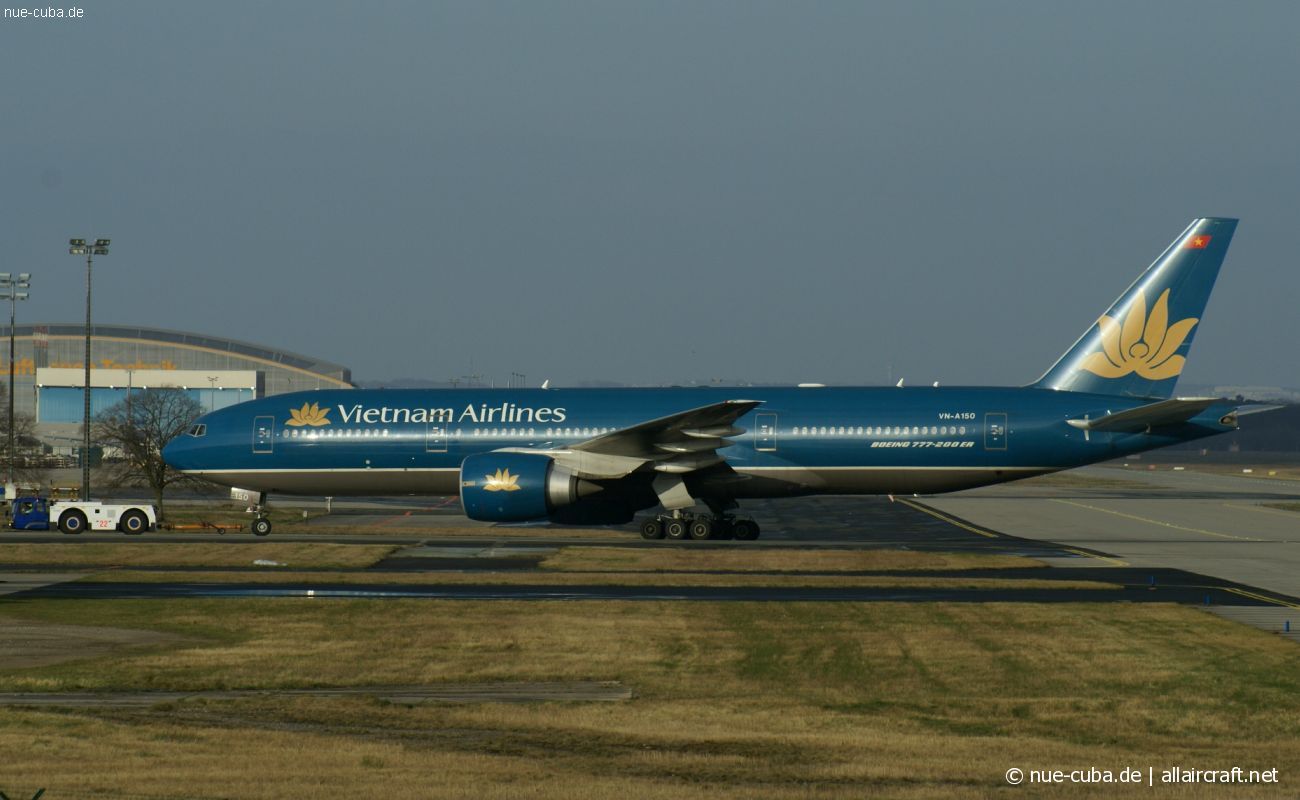 VN-A150 (32717) 2005 Boeing 777-2Q8(ER)