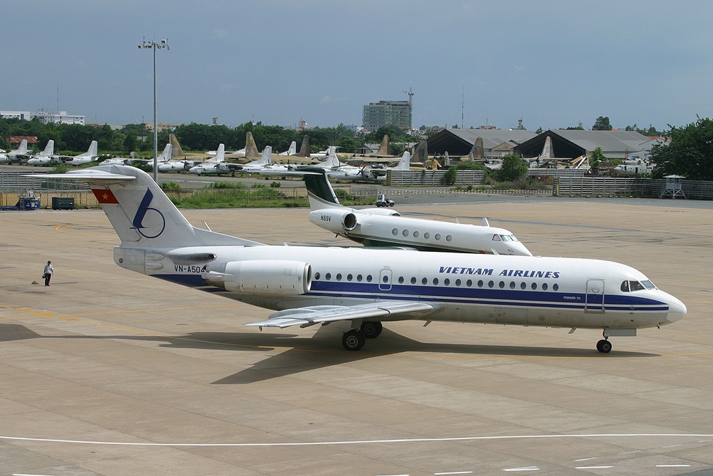 VN-A504 (11585) 1996 Fokker 70