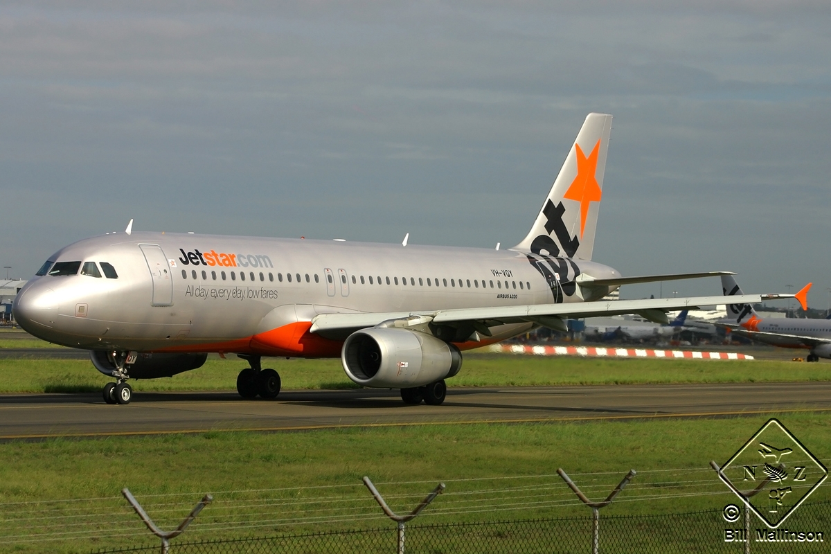 VH-VQY (2299) 2004 Airbus A320-232