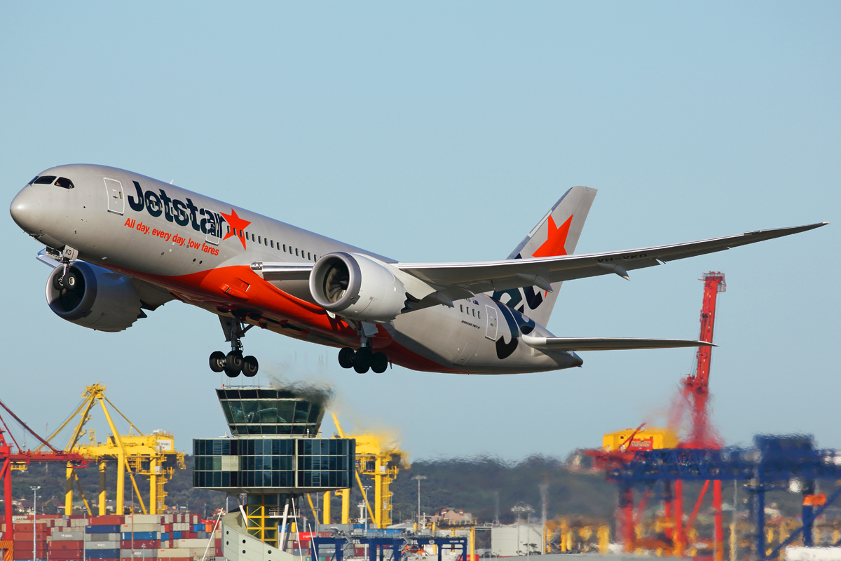 VH-VKD (36229) 2013 Boeing 787-8 Dreamliner