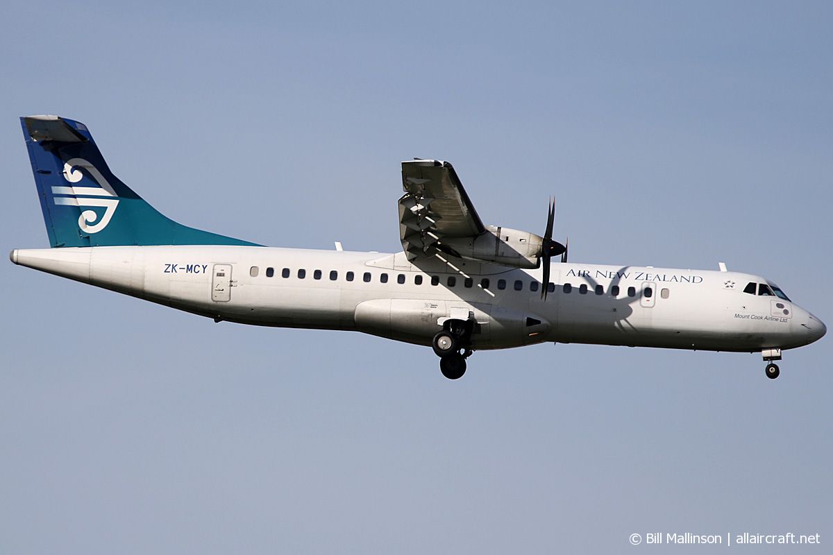 ZK-MCY (703) 2003 ATR-72-500