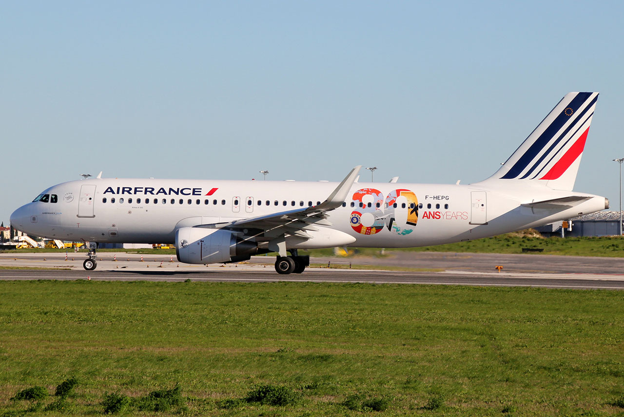F-HEPG (5802) 2013 Airbus A320-214(WL)