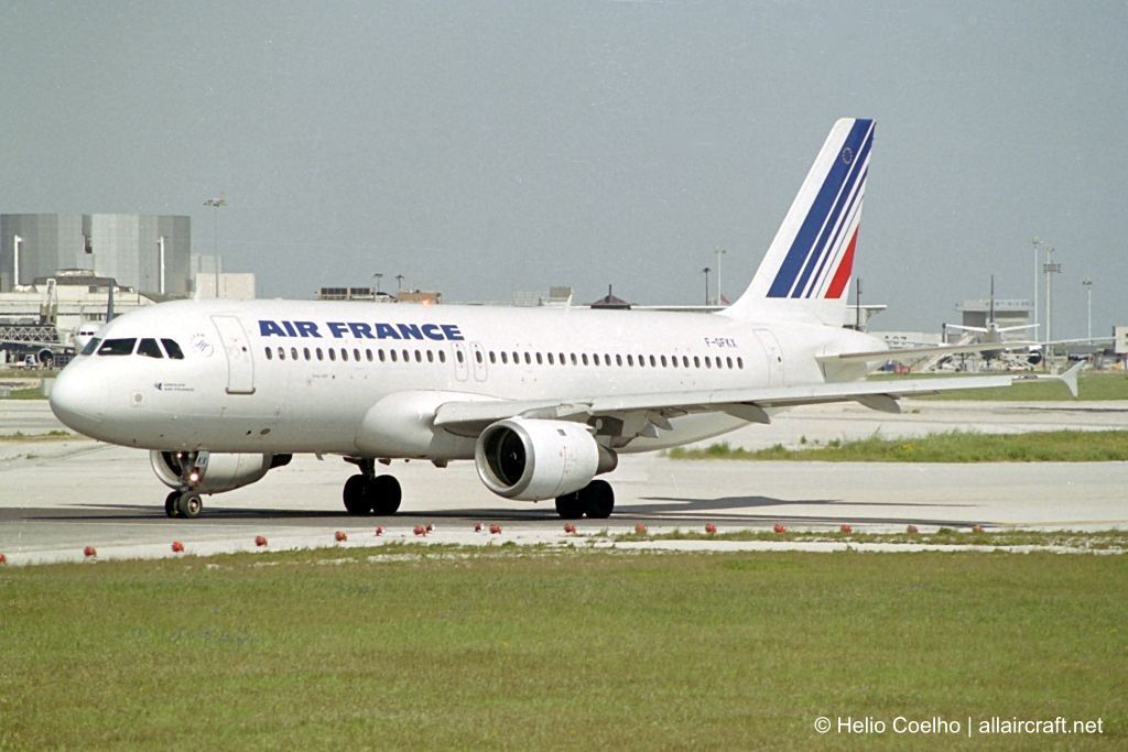 F-GFKX (228) 1991 Airbus A320-211