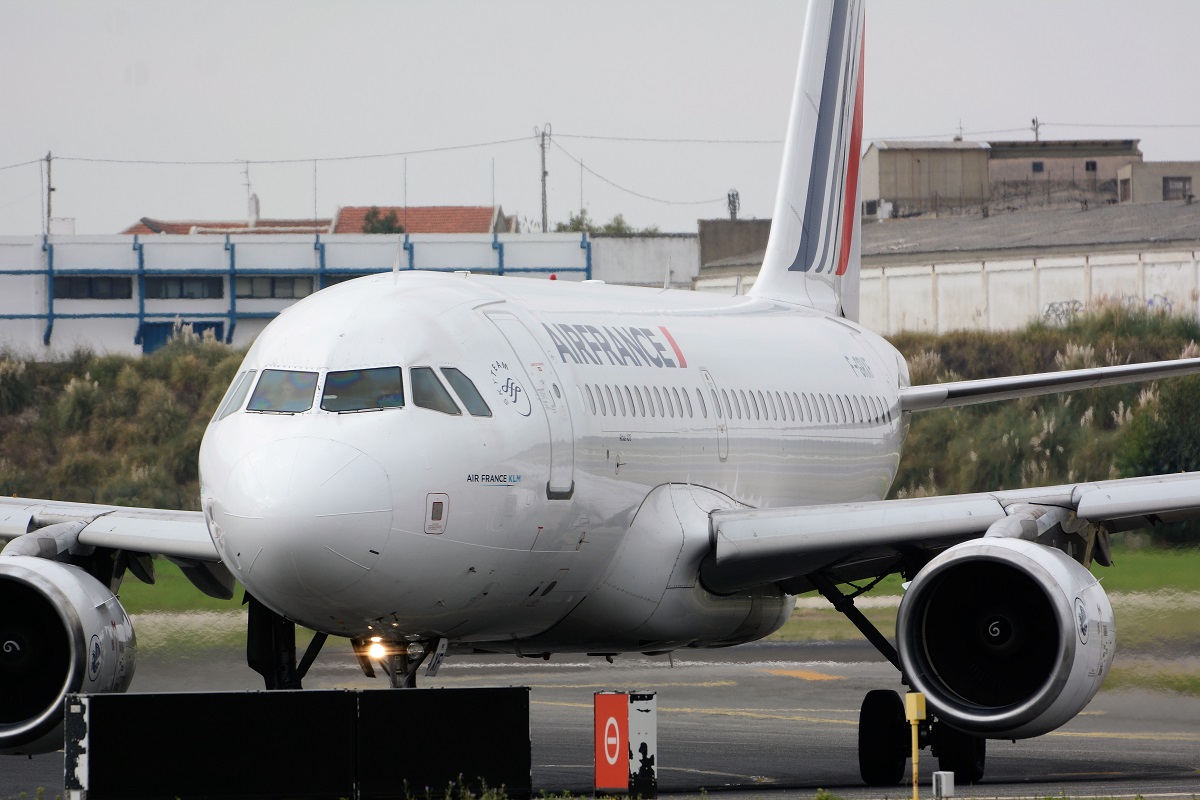 F-GRXF (1938) 2003 Airbus A319-111
