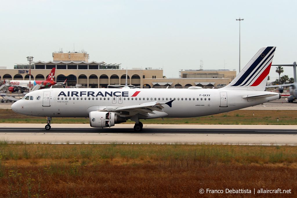 F-GKXV (4084) 2009 Airbus A320-214