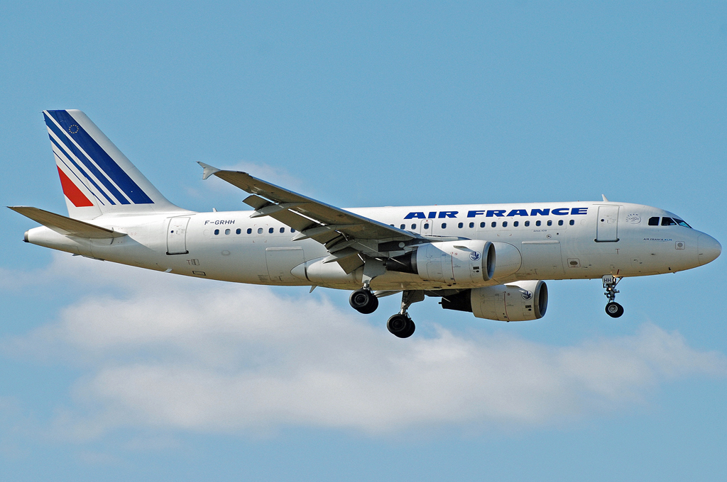 F-GRHH (1151) 1999 Airbus A319-111