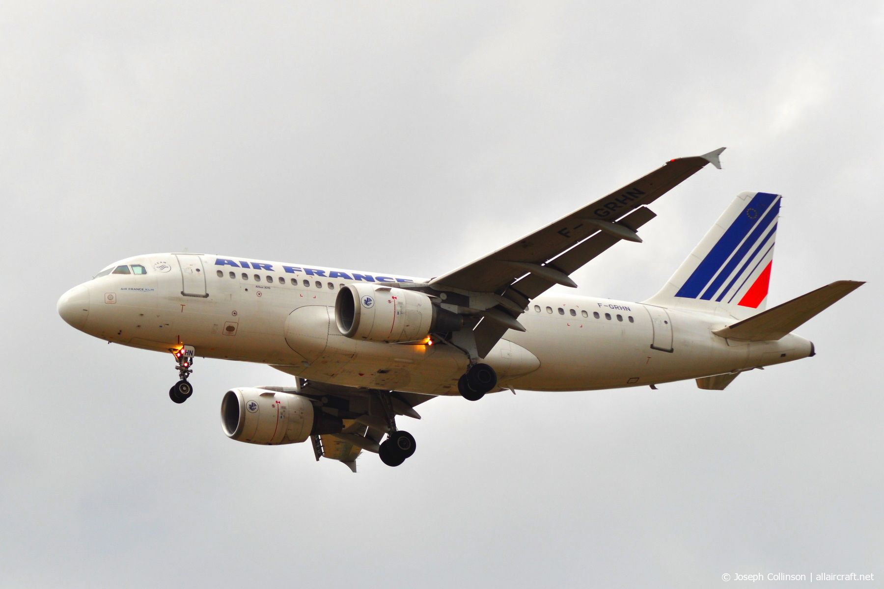 F-GRHN (1267) 2000 Airbus A319-111