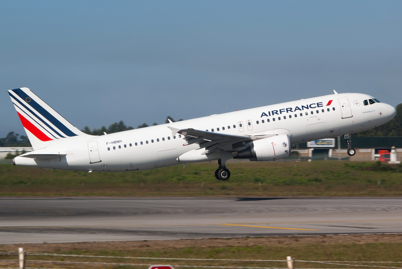 F-HBNH (4800) 2011 Airbus A320-214