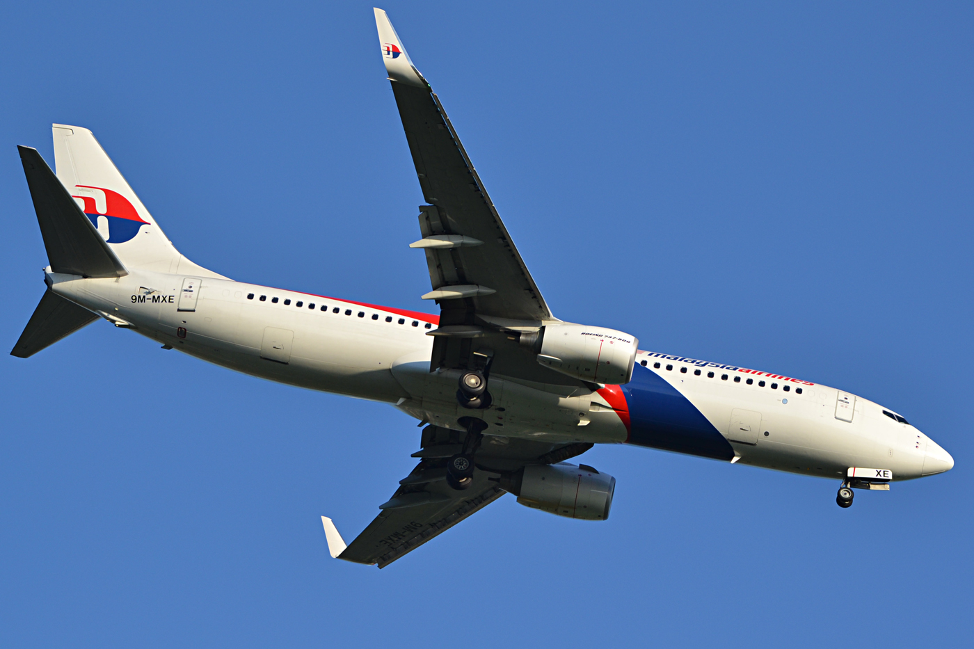 9M-MXE (40132) 2011 Boeing 737-8H6WL