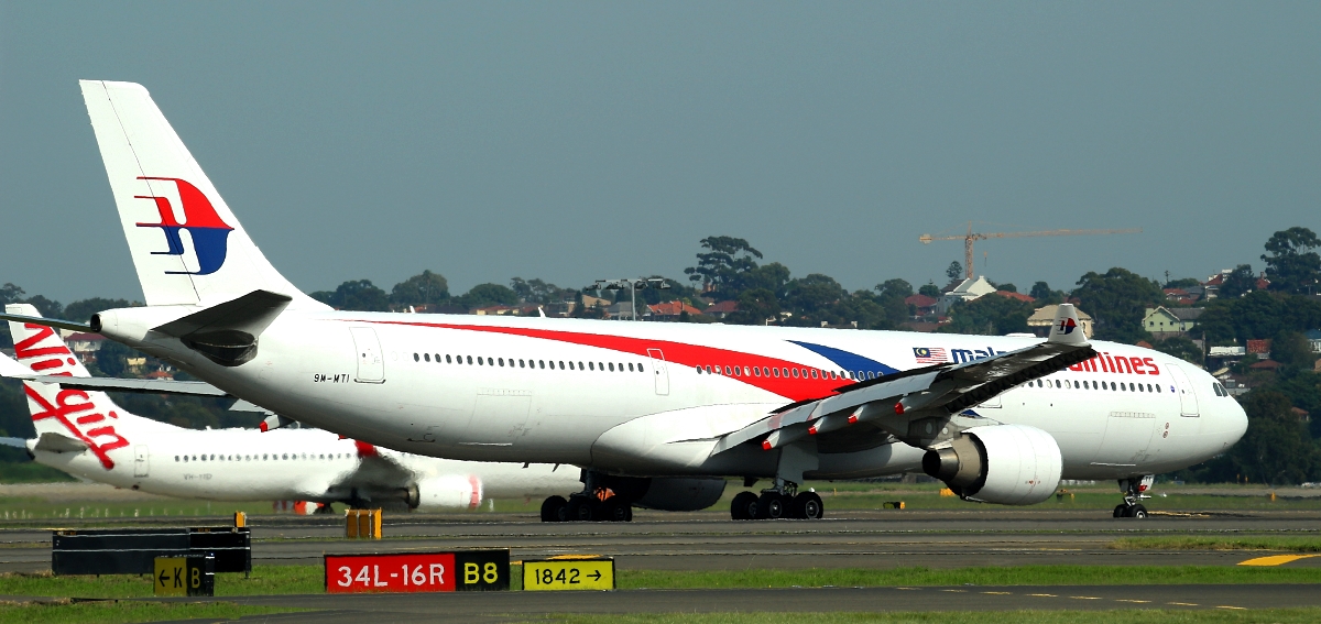 9M-MTI · Airbus A330-323 · (SYD / YSSY)