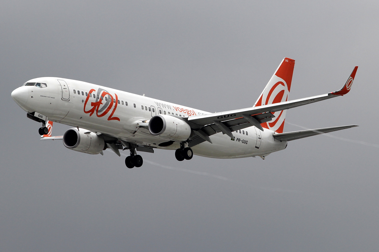 PR-GUG (35842) Boeing 737-8EH(WL)