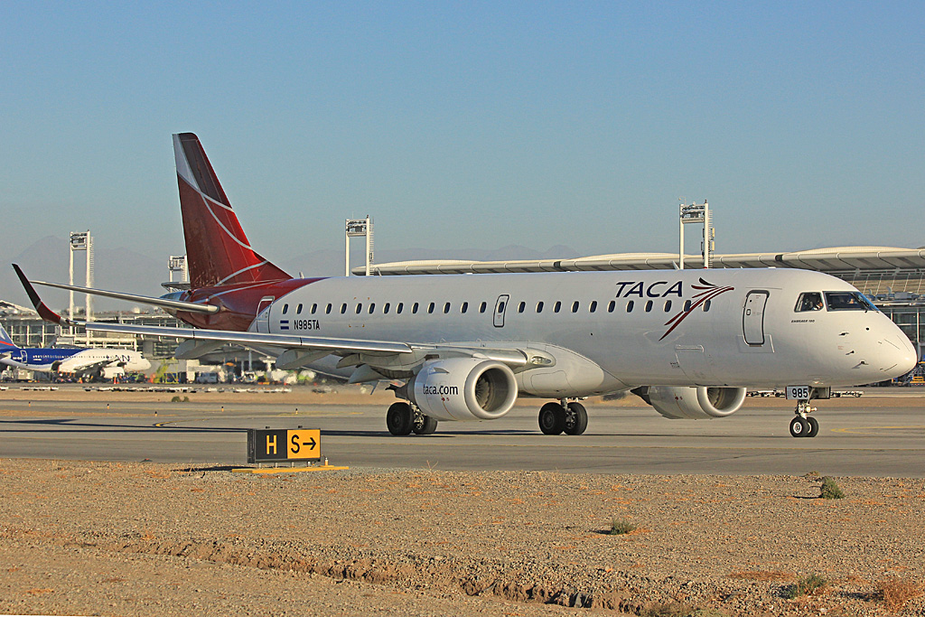 N985TA (19000287) Embraer 190-100IGW