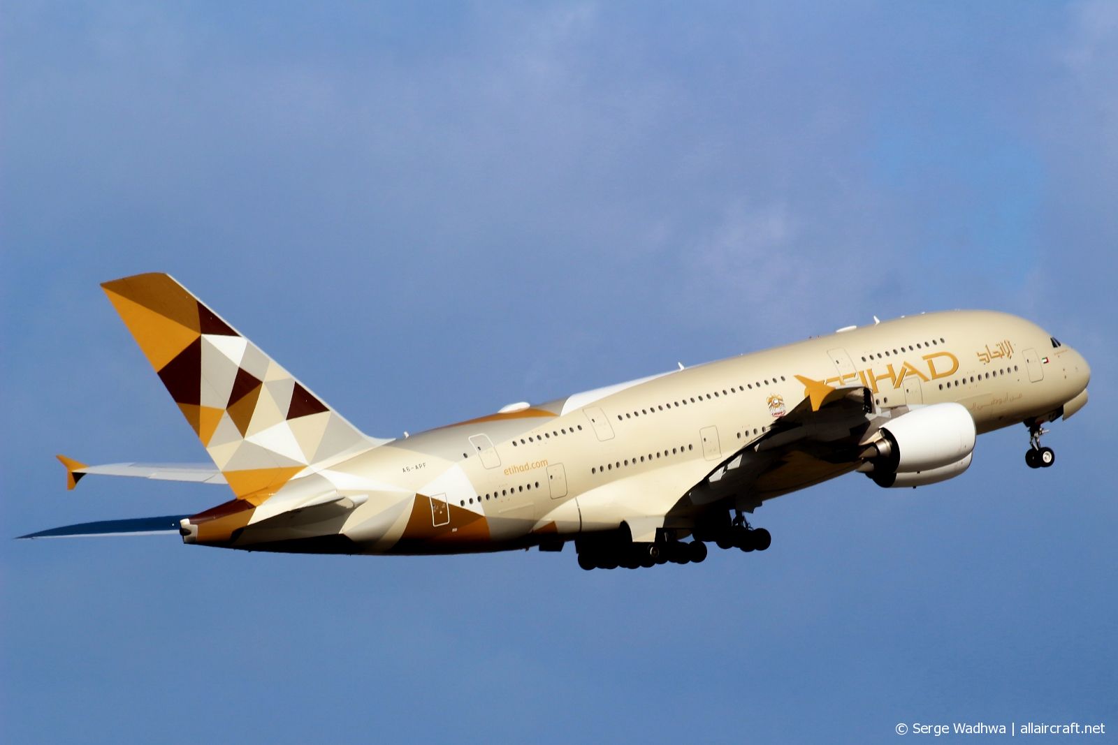 A6-APF (195) 2015 Airbus A380-861
