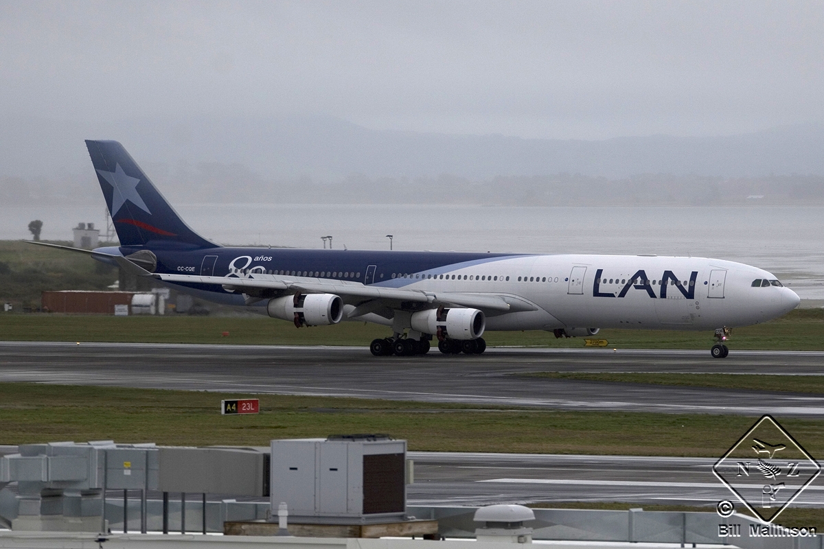 CC-CQE (429) 2001 Airbus A340-313