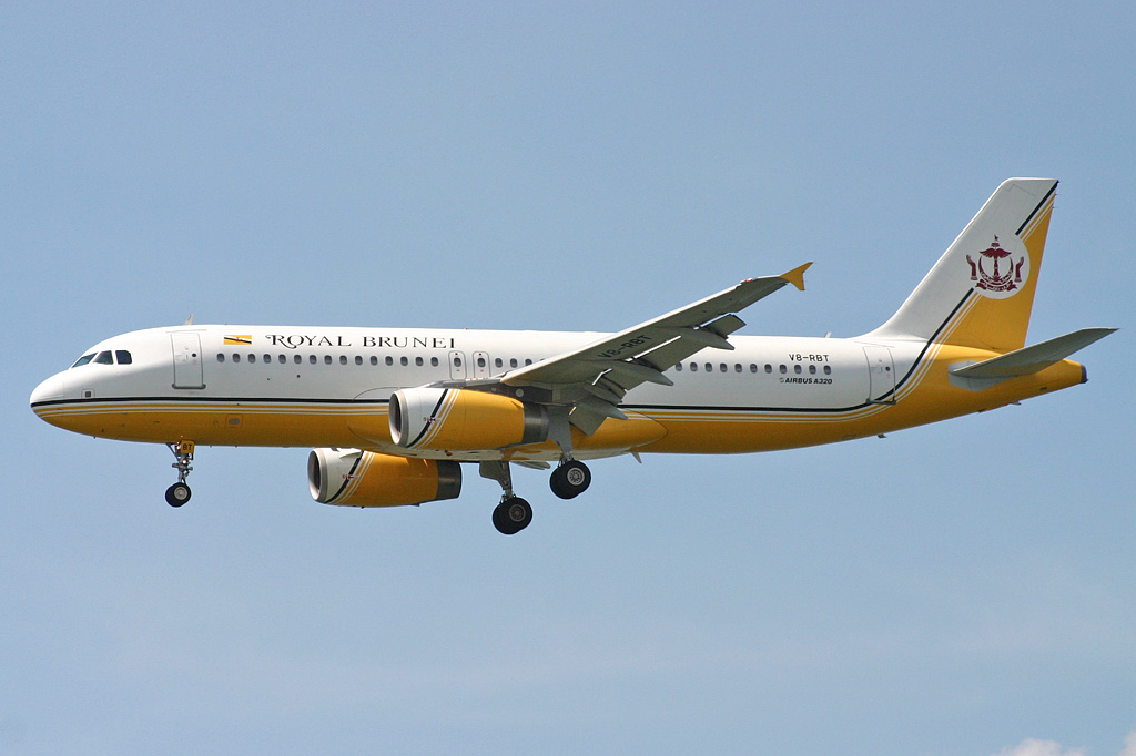 V8-RBT, (cn 2139), Airbus A320-232