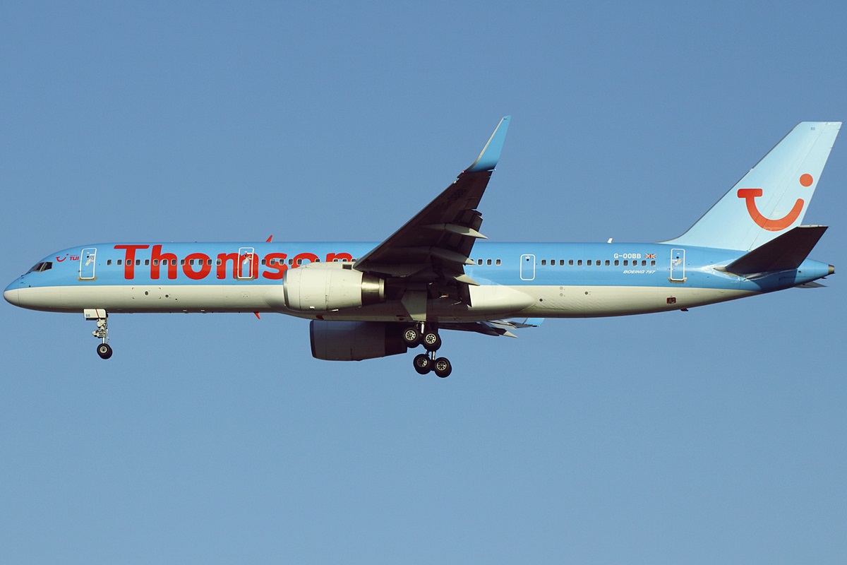 G-OOBB (32447) 2000 Boeing 757-28A WL