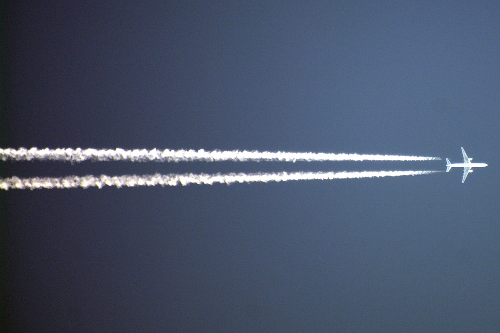 G-CPEU (029941) Boeing 757-236