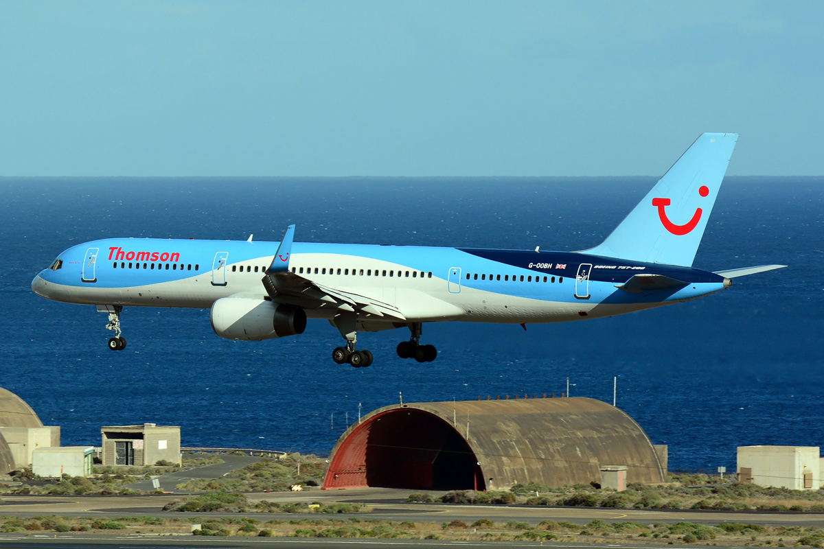 G-OOBH (29944) Boeing 757-236(WL)