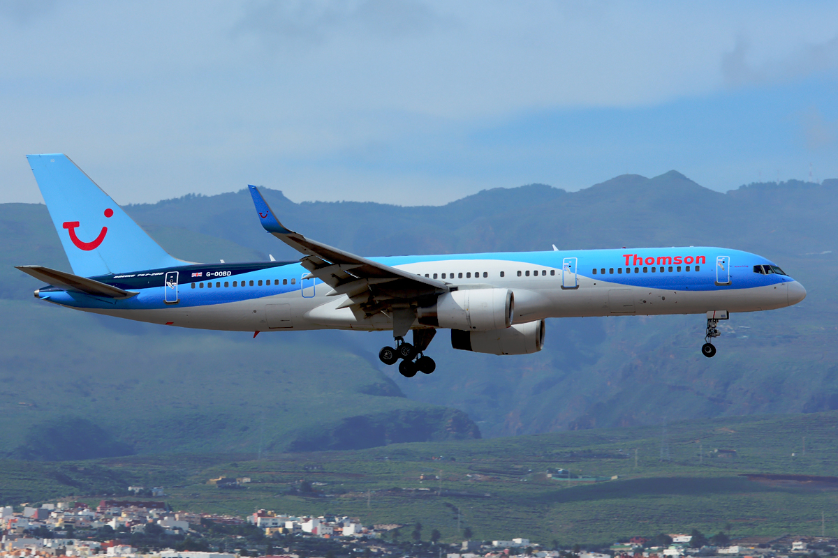 G-OOBD (33099) 2003 Boeing 757-28A WL