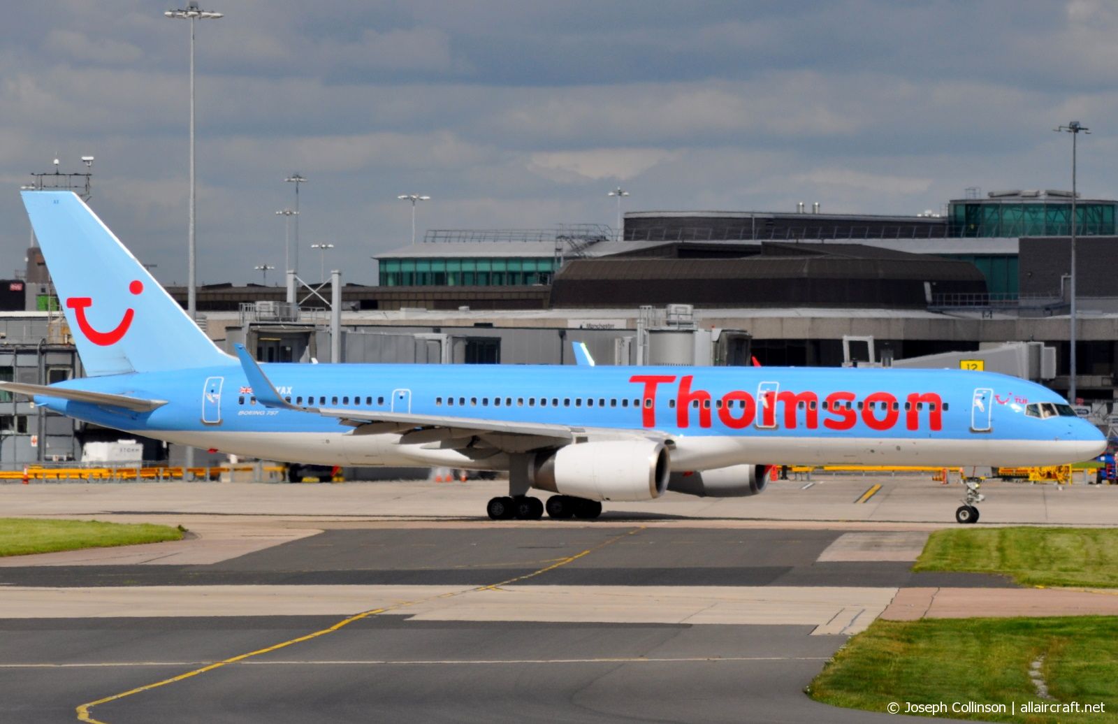 G-BYAX (28834) 1999 Boeing 757-204(WL)