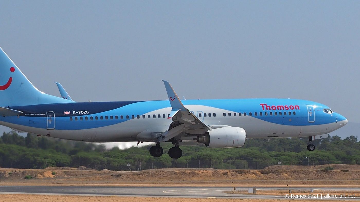G-FDZB (35131) 2007 Boeing 737-8K5(WL)