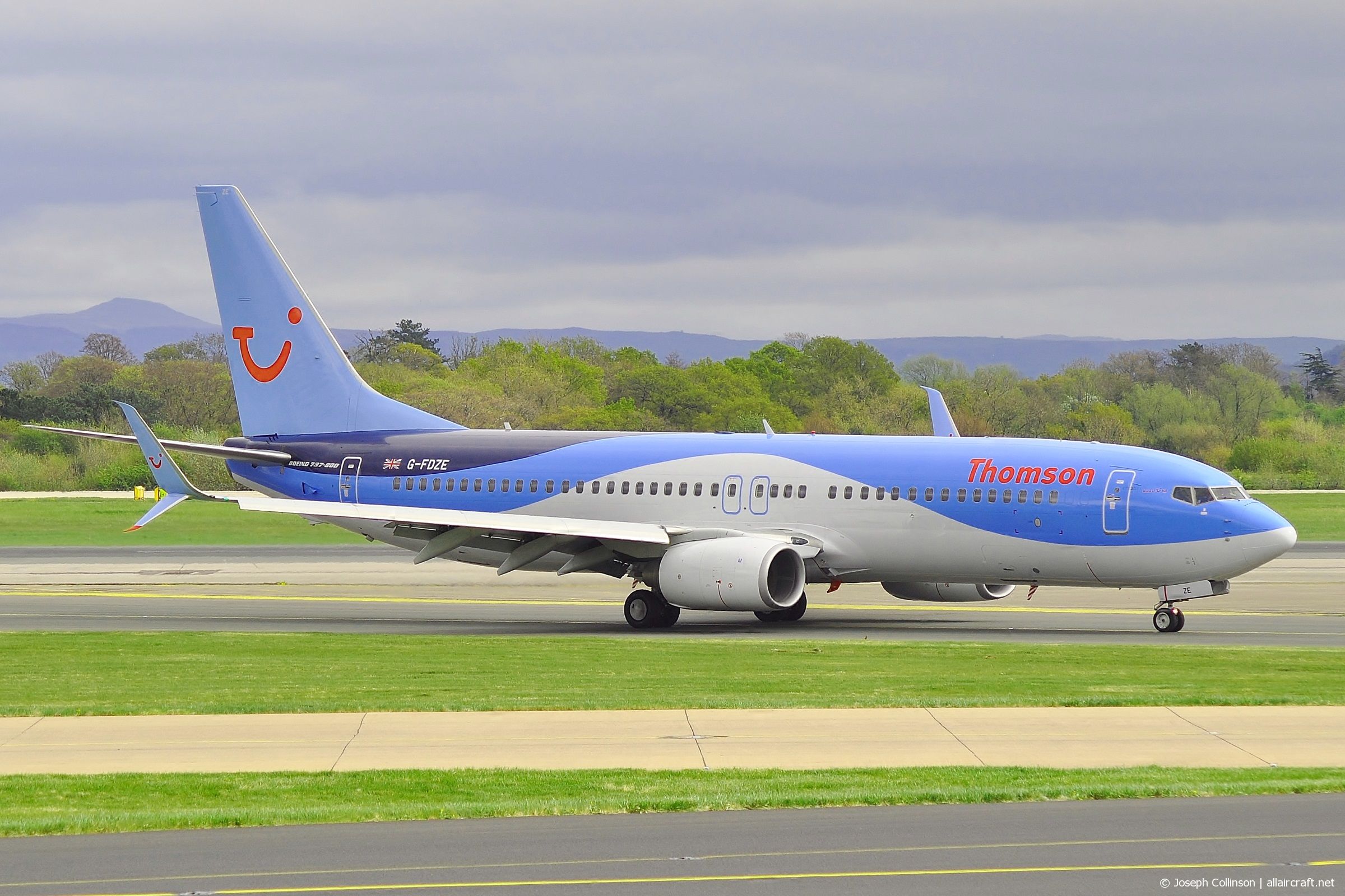 G-FDZE (35137) 2007 Boeing 737-8K5(WL)