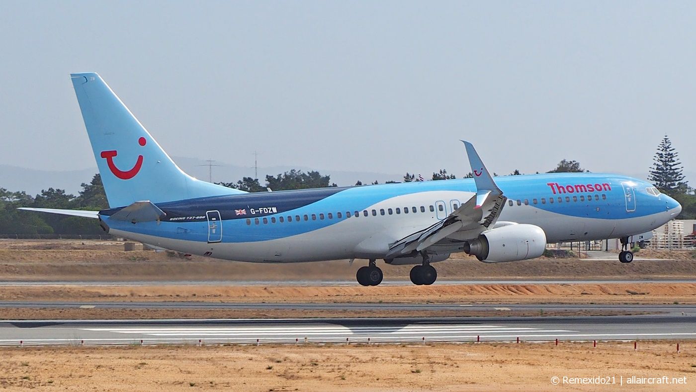 G-FDZW (37254) 2011 Boeing 737-8K5 WL