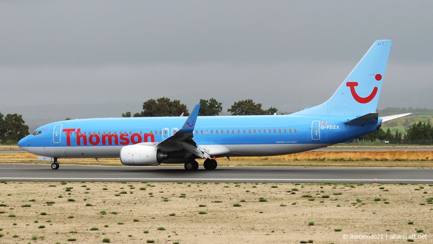 G-FDZX (37258) 2011 Boeing 737-8K5 WL