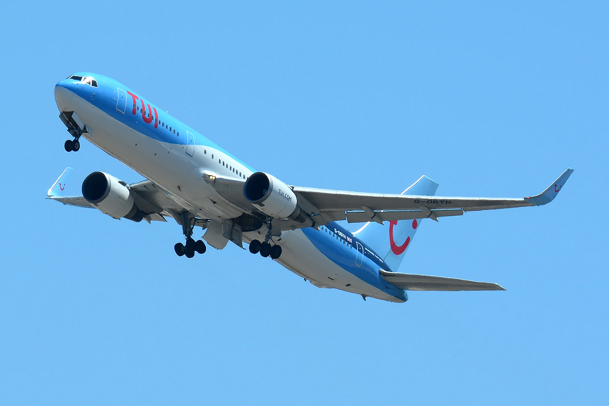 G-OBYH · Boeing 767-304(ER)(WL) · (LPA / GCLP)