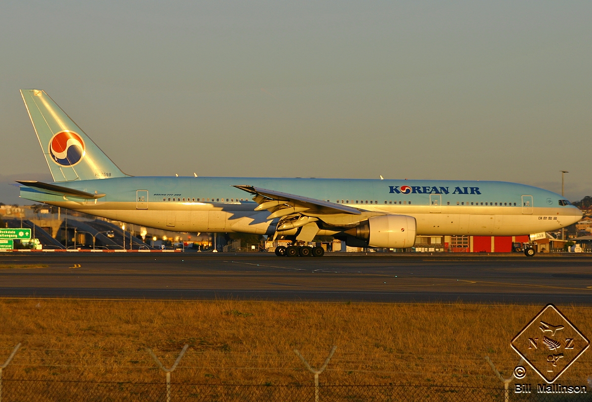 HL7598 (27949) 2001 Boeing 777-2B5