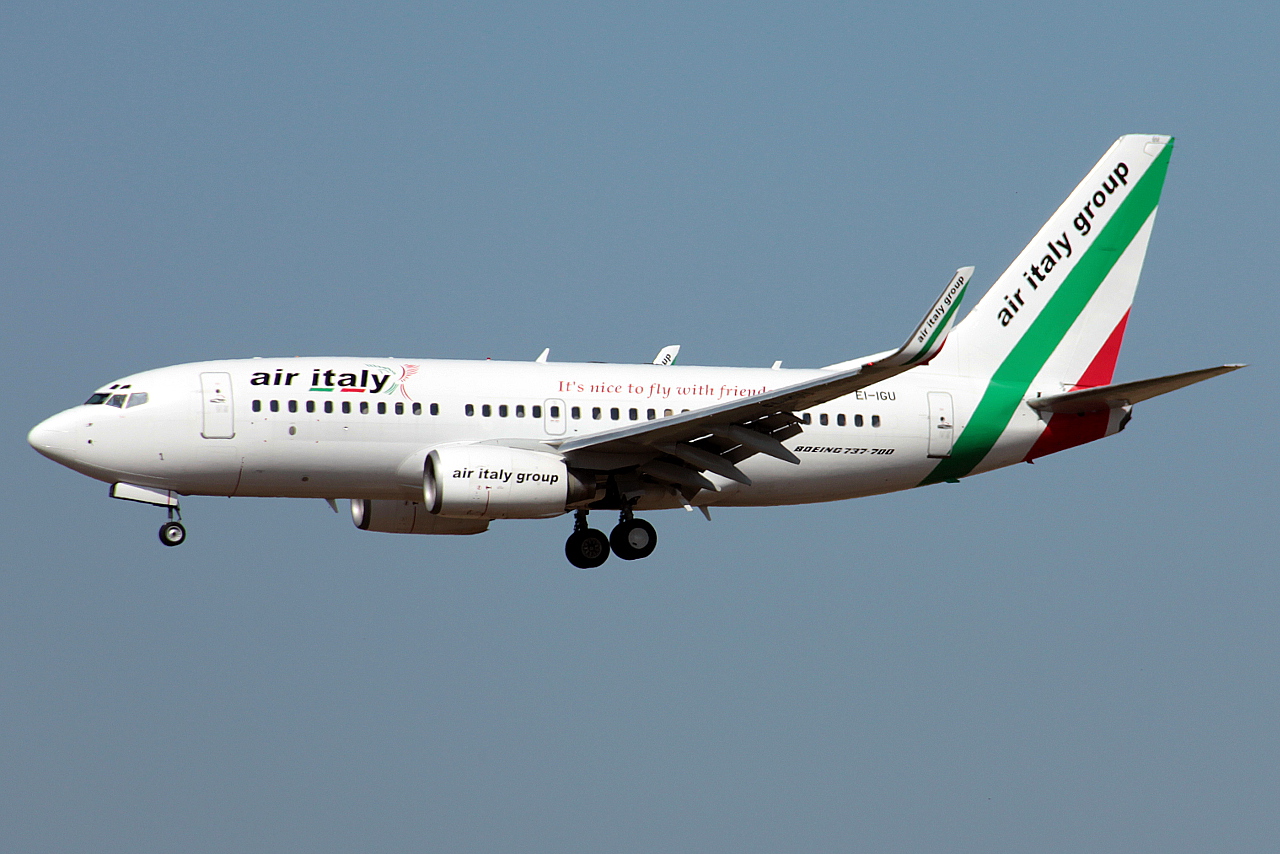 EI-IGU (cn 32422) Boeing 737-73V