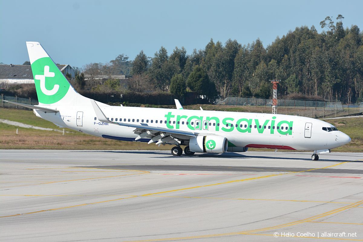 F-GZHR (43913) 2015 Boeing 737-8K2(WL)